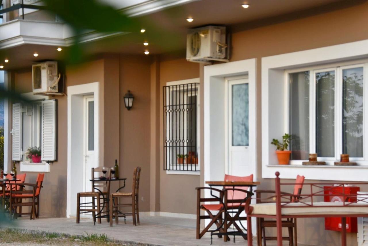 Anemomylos Apartments リクスリオン エクステリア 写真