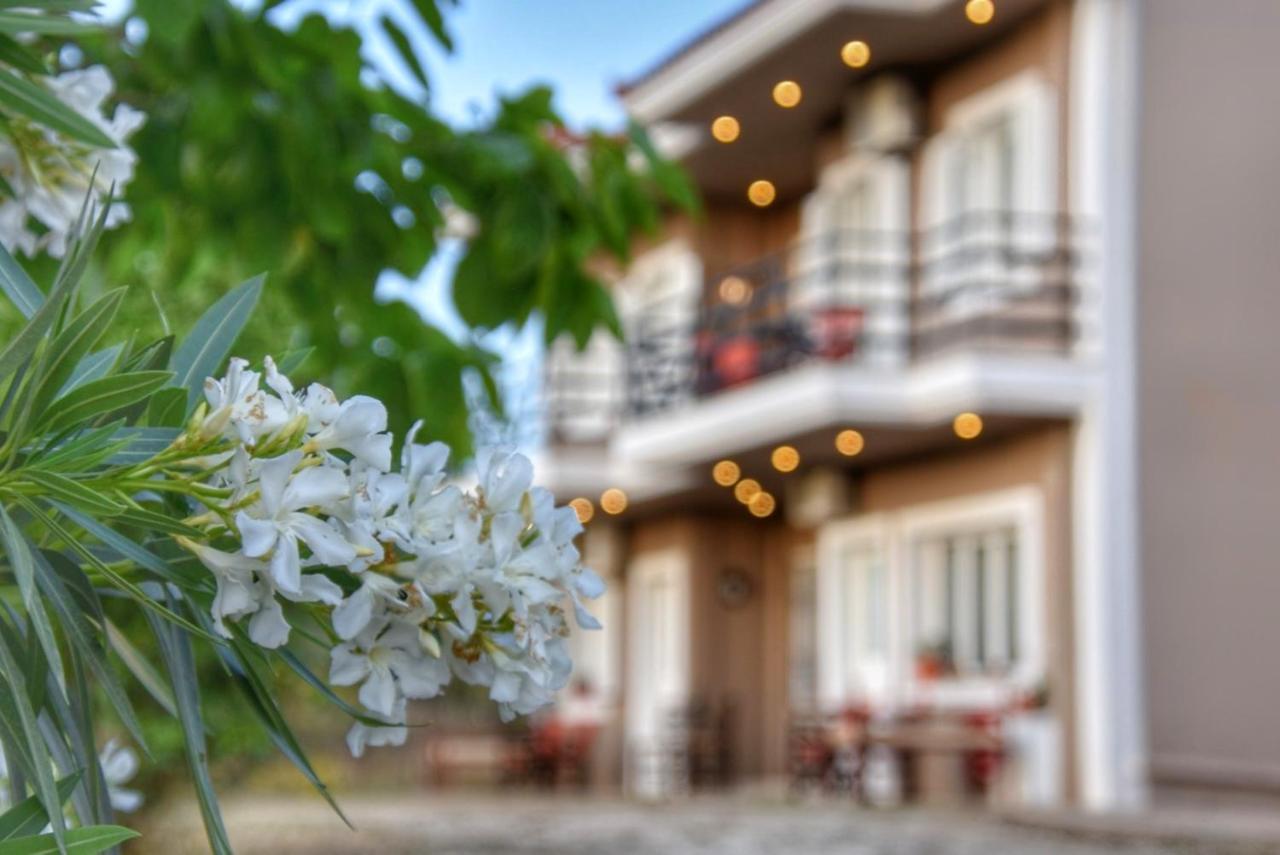 Anemomylos Apartments リクスリオン エクステリア 写真